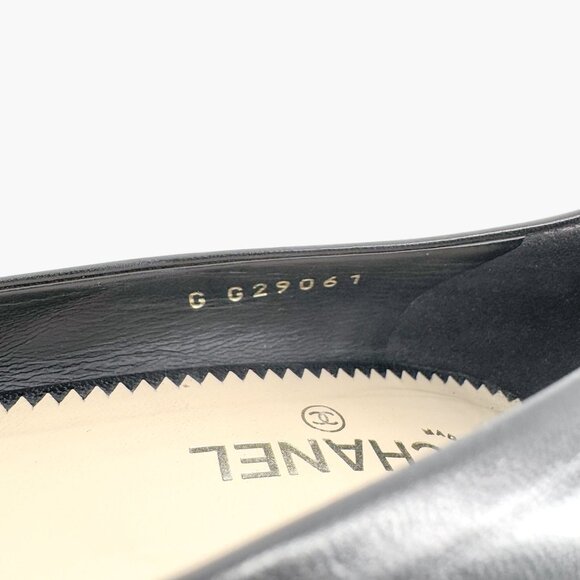 Chanel Cap Toe CC Kitten Pumps EU 38.5 US 7.5-8 Black Leather Pointed Low Heel - Picture 15 of 15